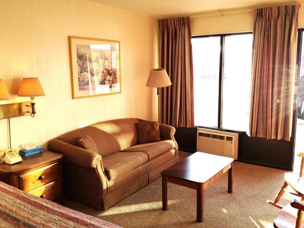 Almost Home Lodge Branson Zimmer foto